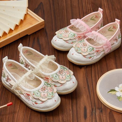 龍年春季3D繁花布鞋單鞋兒童古代漢服鞋女童風復古綉花鞋