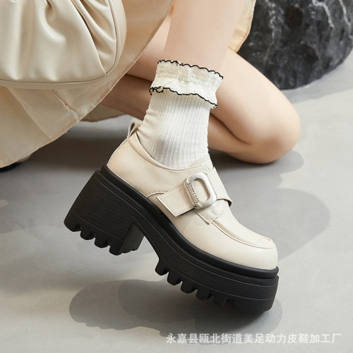 美足動力英倫風厚底小皮鞋女2024新款圓頭百搭增高樂福鞋粗跟單鞋