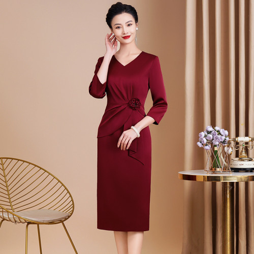 新款喜婆婆婚宴禮服年輕時尚酒紅色喜婆婆套裙顯瘦復古高檔連衣裙
