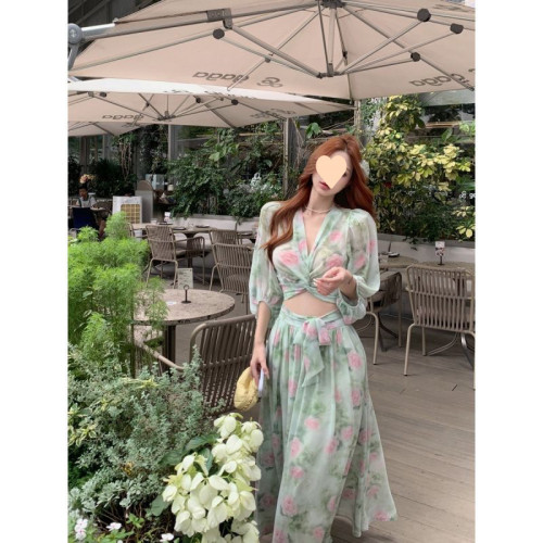 度假風穿搭海島套裝碎花褶皺領襯衫女春季高腰字裙半身裙兩件套