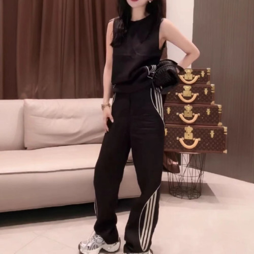 25535大愛美依緣2025夏季新款簡約休閒時尚無袖上衣直筒長褲套裝
