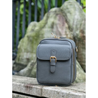 獨立站爆品郵差包休閒單肩斜後後背包手機包大容量保護套藍牙耳機