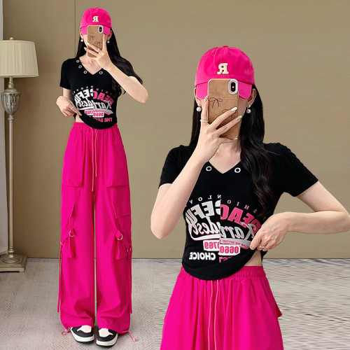 跳舞時尚休閒運動套裝女夏2025新款顯瘦V領T恤搭配工裝褲弧形衣擺