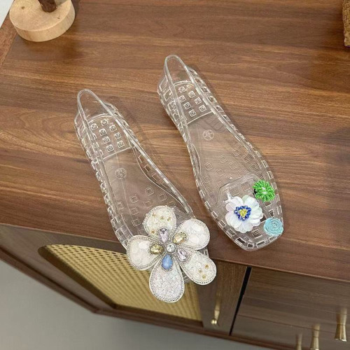 高級感加飾品韓國果凍鞋洞洞水晶鞋女平底沙灘百搭夏季淺口單鞋女