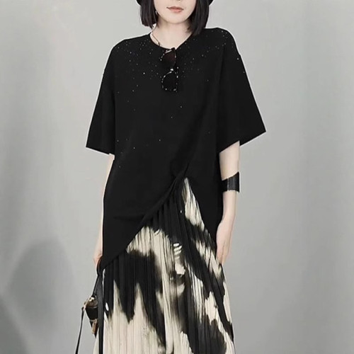5506大碼女裝夏季微胖mm套裝燙鑽顯瘦不規則T恤百褶半身裙兩件套