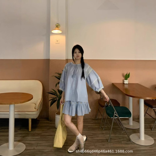 藍色溫柔風綉花短袖半身裙套裝女夏季設計感甜美兩件套