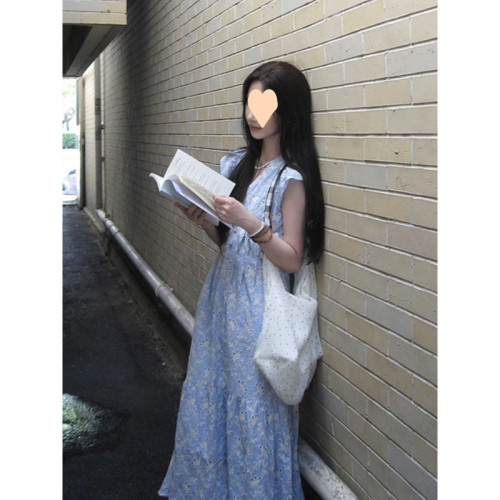 藍色碎花連衣裙女春季2025新款今年流行爆款夏裝裙子收腰顯瘦氣質