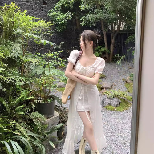 夏季溫柔風小衆法式方領長款連衣裙女不規則顯瘦短袖氣質收腰長裙