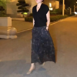 523256新大愛美依緣2025夏季新款修身V領短袖T恤高腰印花半身裙女
