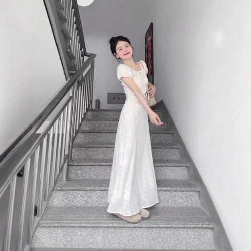茶歇法式白色連衣裙子女裝夏季2025新款溫柔風小個子收腰氣質長裙