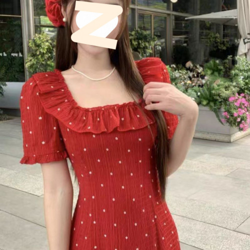 大碼女裝胖妹mm法式顯瘦百搭短袖甜美連衣裙方領碎花紅色度假長裙