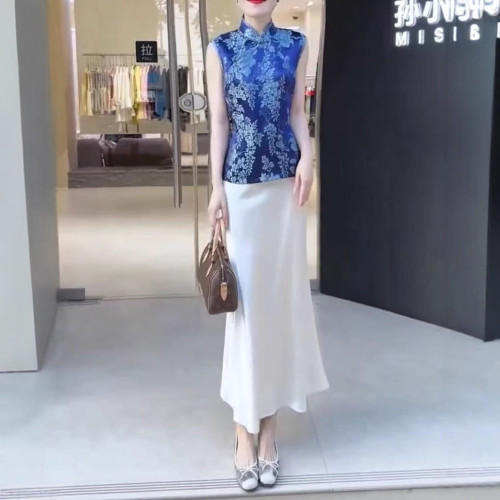82502新大愛美依緣2025夏季國風新中式無袖印花上衣高腰半身裙女
