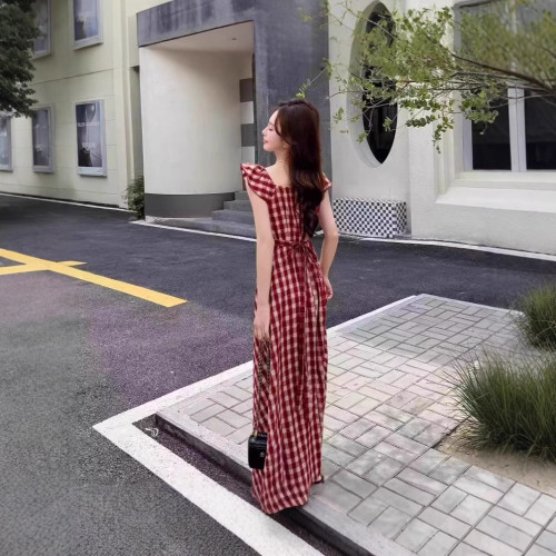 法式紅色格子一字肩連衣裙女夏2025氣質復古格紋收腰長裙