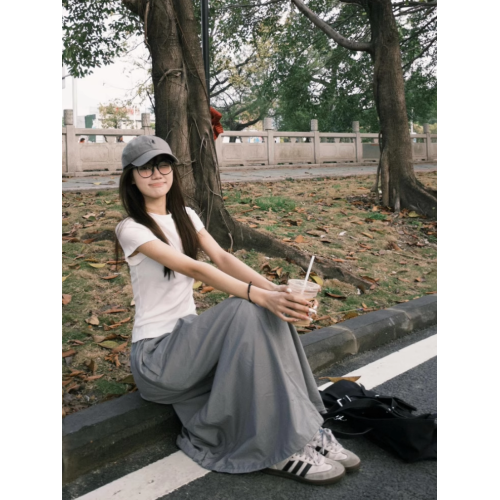深灰色A字工裝半身裙女2025夏季新款半裙梨形身材遮胯運動長裙子