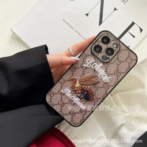 潮牌刺綉卡通公仔手機殼適用蘋果16Pro全包11皮質14Pro軟殼米奇13 潮牌刺綉卡通公仔手機殼適用蘋果16Pro全包11皮質14Pro軟殼米奇13