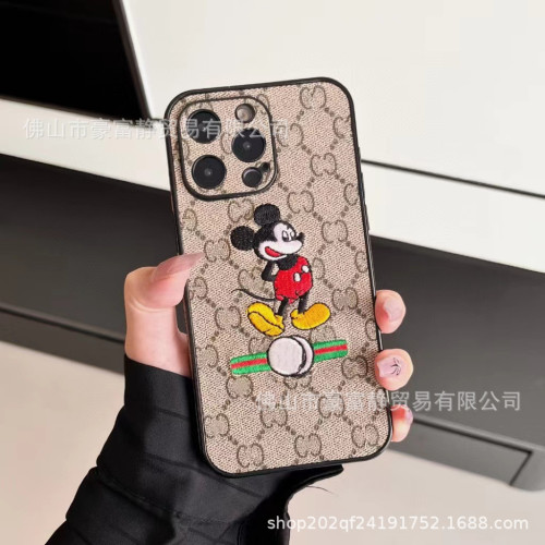 潮牌刺綉卡通公仔手機殼適用蘋果16Pro全包11皮質14Pro軟殼米奇13 潮牌刺綉卡通公仔手機殼適用蘋果16Pro全包11皮質14Pro軟殼米奇13