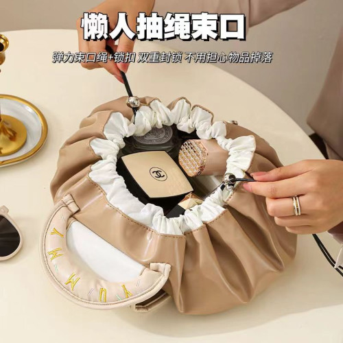 懶人化妝包新款可攜式女大容量旅行出差抽繩一片式洗漱收納包女生 懶人化妝包新款可攜式女大容量旅行出差抽繩一片式洗漱收納包女生