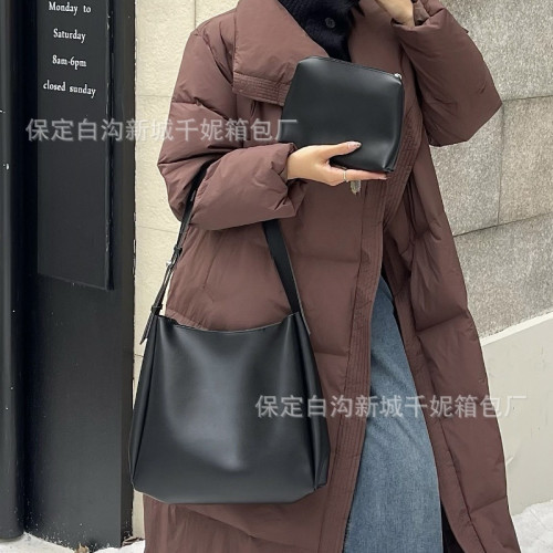 兩件套女包水桶包女2025春季新品復古大容量通勤子母包單肩腋下包
