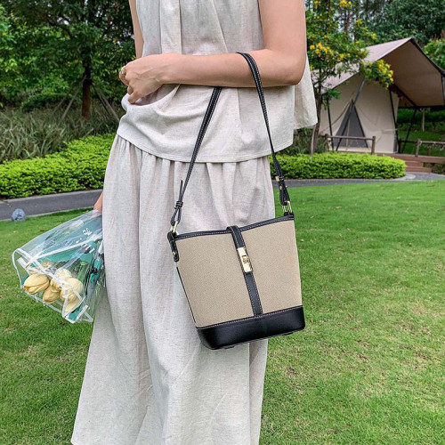牛皮帆布拼接水桶包包女2025夏季單肩斜後背包休閒百搭腋下包韓版潮