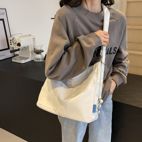 新款時尚簡約單肩後背包大容量斜後背包百搭托特包通勤包旅行包包