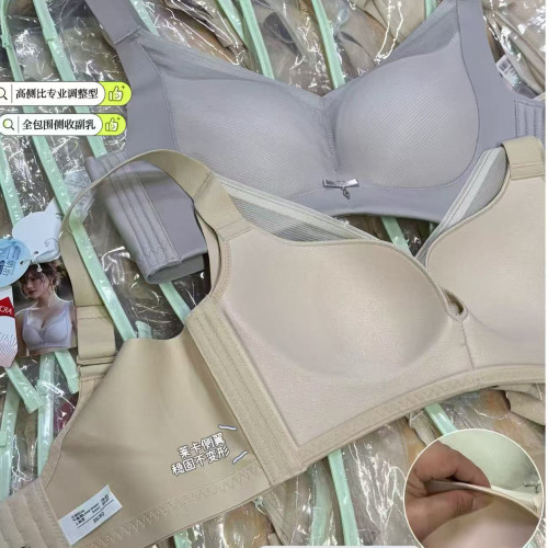 春夏新款大胸顯小透氣三明治無鋼圈薄杯光面內衣女聚攏文胸收副乳