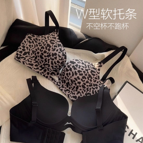 原創性感豹紋小胸聚攏內衣女無痕無鋼圈顯大防垂調整型文胸罩爆款