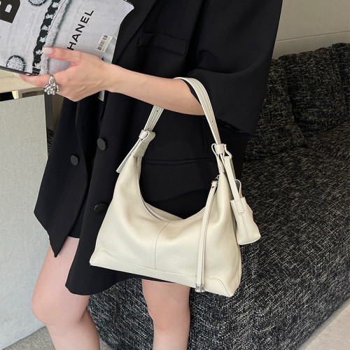 頭層牛皮月牙hobo包通勤單肩腋下包 2025新款真皮女包斜背餃子包