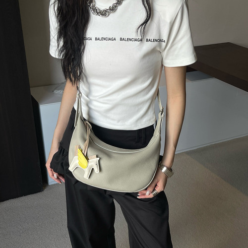 2025新款斜後背包女高級感腋下包 頭層牛皮女包真皮小衆單肩月牙包