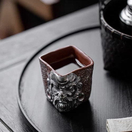紫砂畫銀主人杯茶杯原礦四方品茗杯手工浮雕茶碗功夫復古鎏銀茶盞