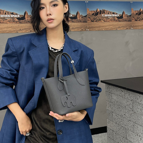 女包2025新款簡約小衆手提水桶包 時尚高級感通勤真皮單肩斜後背包