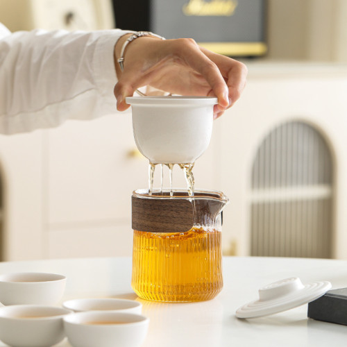 可攜式玻璃旅行茶具套裝一壺四杯戶外車用簡易快客杯高級禮品 可攜式玻璃旅行茶具套裝一壺四杯戶外車用簡易快客杯高級禮品