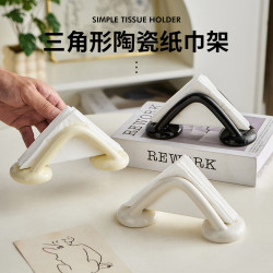 創意簡約實用時尚家居衛生間置物架家用擺件陶瓷三角形紙巾架
