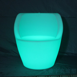 東莞宇亮遙控充電LED發光椅家具現代創意滾塑膠靠背酒吧椅咖啡椅