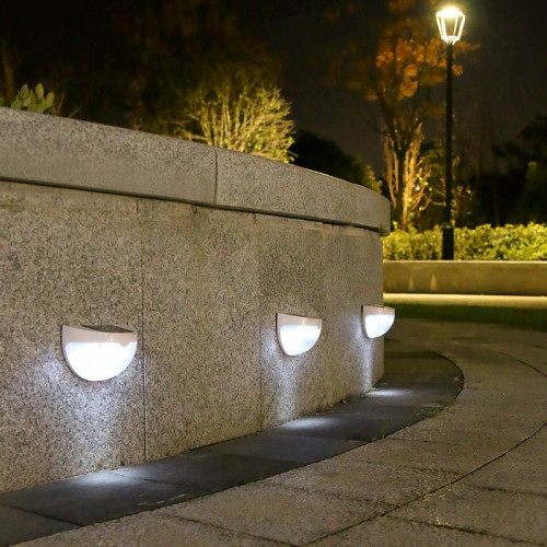 太陽能壁燈戶外洗牆燈庭院花園光影小夜燈防水花園外牆壁燈庭院燈