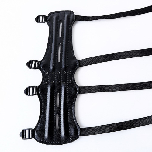 四孔黑色PU料護臂射箭運動弓射射擊箭競技比賽護具傳統美獵反曲弓 四孔黑色PU料護臂射箭運動弓射射擊箭競技比賽護具傳統美獵反曲弓