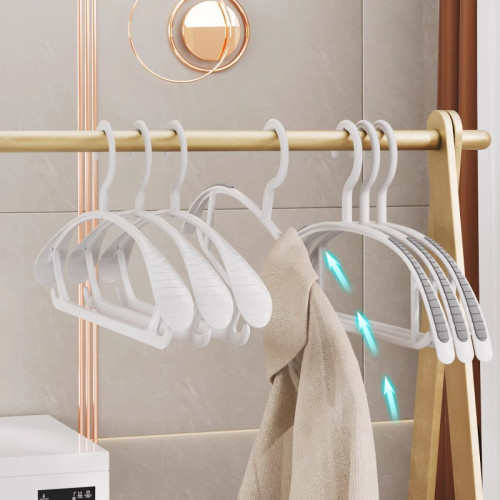 寬肩防滑衣架家用衣櫃掛衣無痕防肩角衣撐衣掛撐子護衣架子晾衣服 寬肩防滑衣架家用衣櫃掛衣無痕防肩角衣撐衣掛撐子護衣架子晾衣服