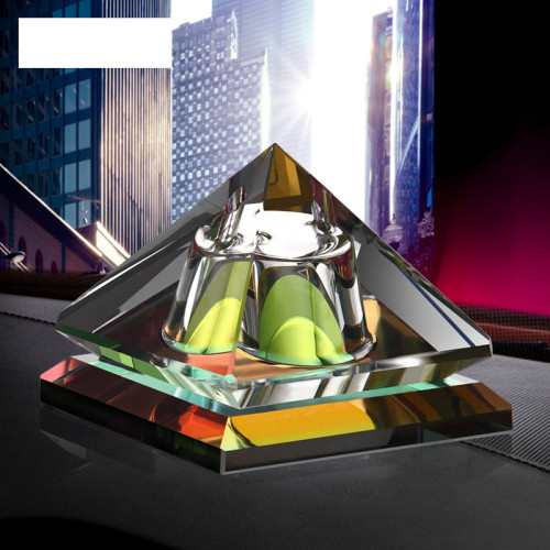 金字塔水晶香水座汽車擺件車用車用香水禮品汽車香水 金字塔水晶香水座汽車擺件車用車用香水禮品汽車香水