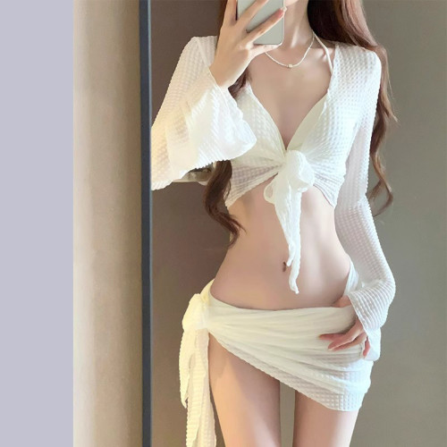 比基尼泳衣女四件套分體顯瘦小胸長袖防曬紅色度假泡溫泉沙灘戯水