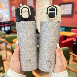 輕奢覆鈦保溫杯男女生高顔值大容量車用水杯學生戶外運動可攜式杯子