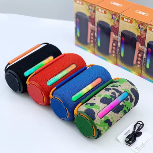 BS12藍牙音箱高音質大功率戶外可攜式迷你插卡家用桌面低音砲音響 BS12藍牙音箱高音質大功率戶外可攜式迷你插卡家用桌面低音砲音響