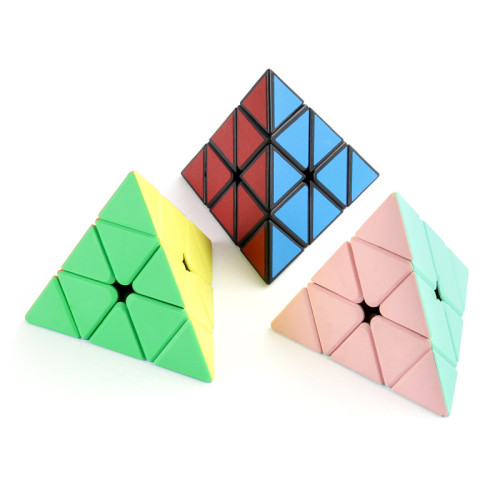 實色黑底貼紙三階金字塔魔方順滑旋轉異形魔方玩具
