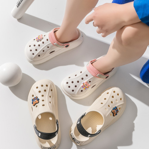 洞洞鞋男夏外穿卡通潮流家居家用情侶防滑洞洞涼鞋包頭拖鞋女學生 洞洞鞋男夏外穿卡通潮流家居家用情侶防滑洞洞涼鞋包頭拖鞋女學生