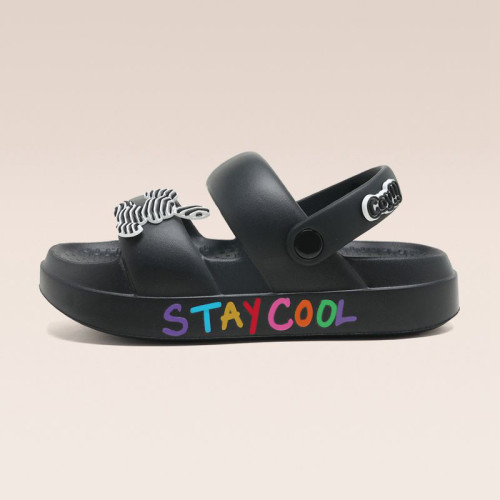 涼鞋女2025年夏季外穿平底時尚簡約軟底輕便防滑踩屎感透氣沙灘鞋