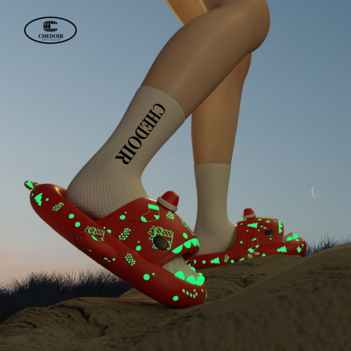 聖誕發光鯊魚拖鞋情侶踩屎感夏季外穿一字拖室內家用