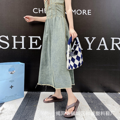 新款厚底人字拖鞋女夏季厚底增高夾腳涼拖沙灘內外穿女鞋