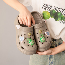 卡通可愛網紅烏龜洞洞鞋女士拖鞋夏季包頭鞋帶跟外穿女生沙灘鞋