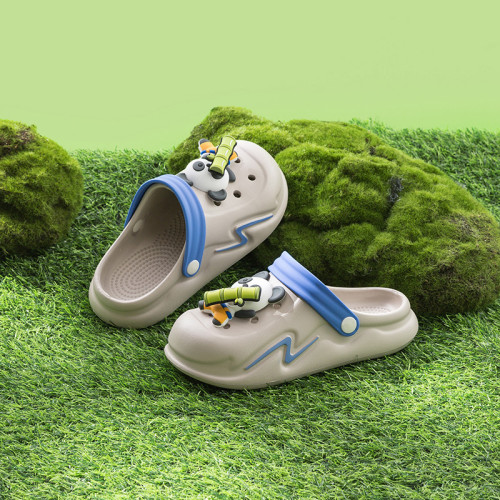 2025新款可愛兔子風車中小童洞洞鞋居家外穿時尚透氣軟底涼拖