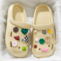 紐釦洞洞鞋女款夏季2024新款卡通外穿厚底踩屎感防滑包頭半拖鞋