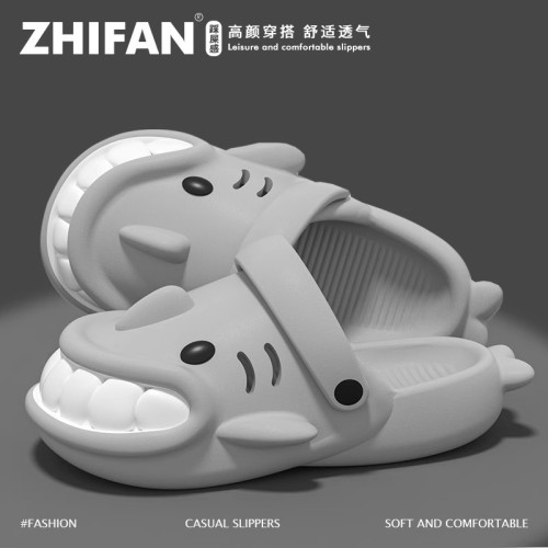 涼拖鞋男士夏季2024新款情侶家居室內防滑家用踩屎感卡通包頭拖鞋 涼拖鞋男士夏季2024新款情侶家居室內防滑家用踩屎感卡通包頭拖鞋