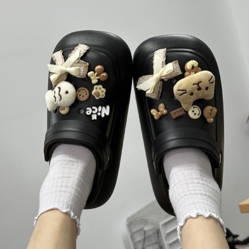 方頭洞洞鞋夏季透氣防滑eva包頭拖鞋外穿女厚底踩屎感沙灘涼拖鞋 方頭洞洞鞋夏季透氣防滑eva包頭拖鞋外穿女厚底踩屎感沙灘涼拖鞋